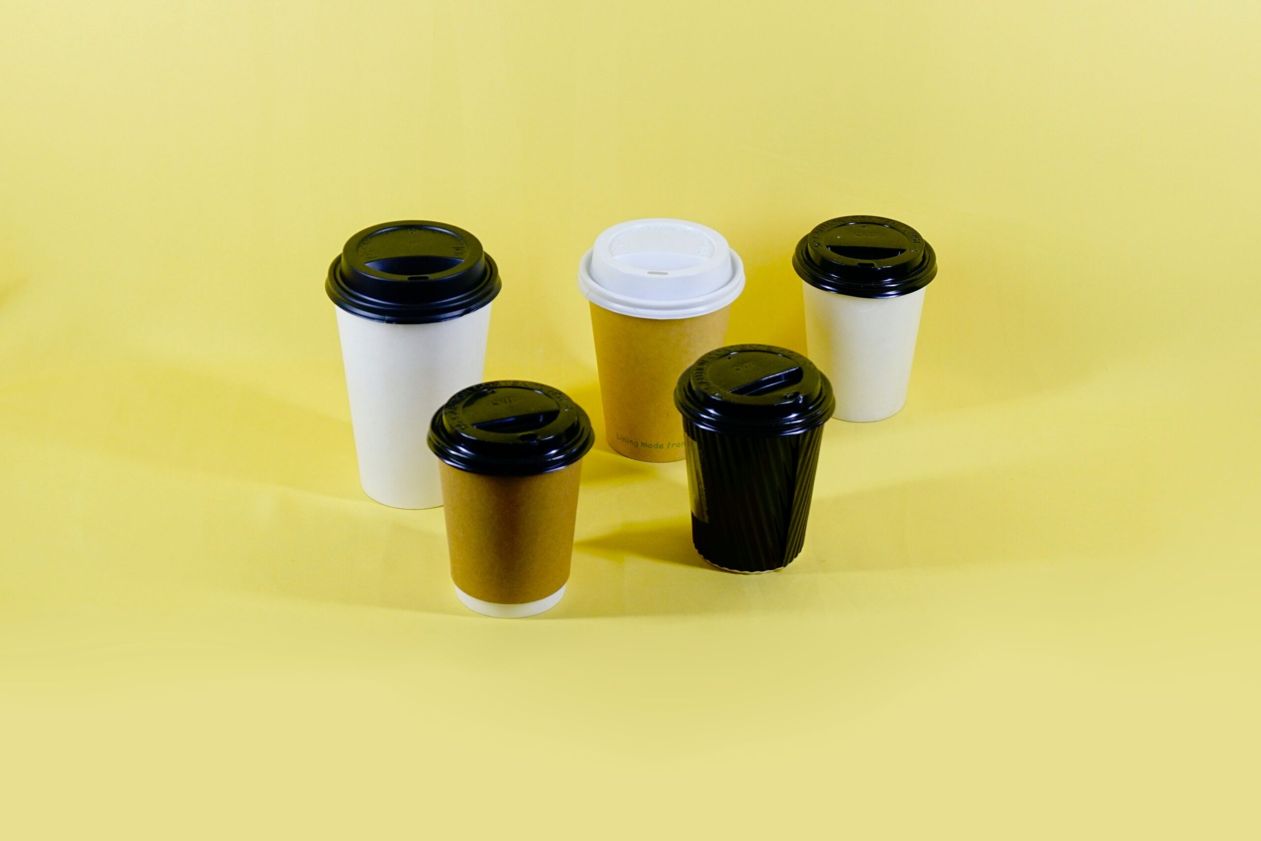 Comparison table showing different forms of gymnema sylvestre supplements: capsules vs. tea