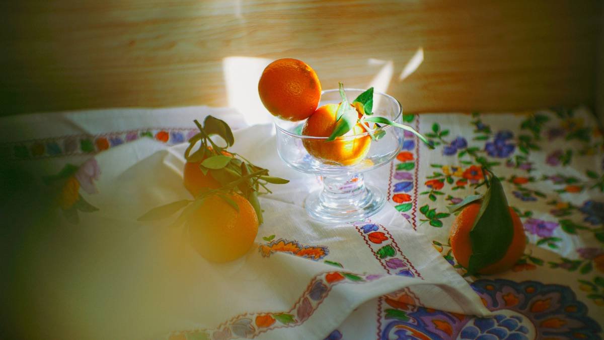 Close-up of gymnema sylvestre leaves
